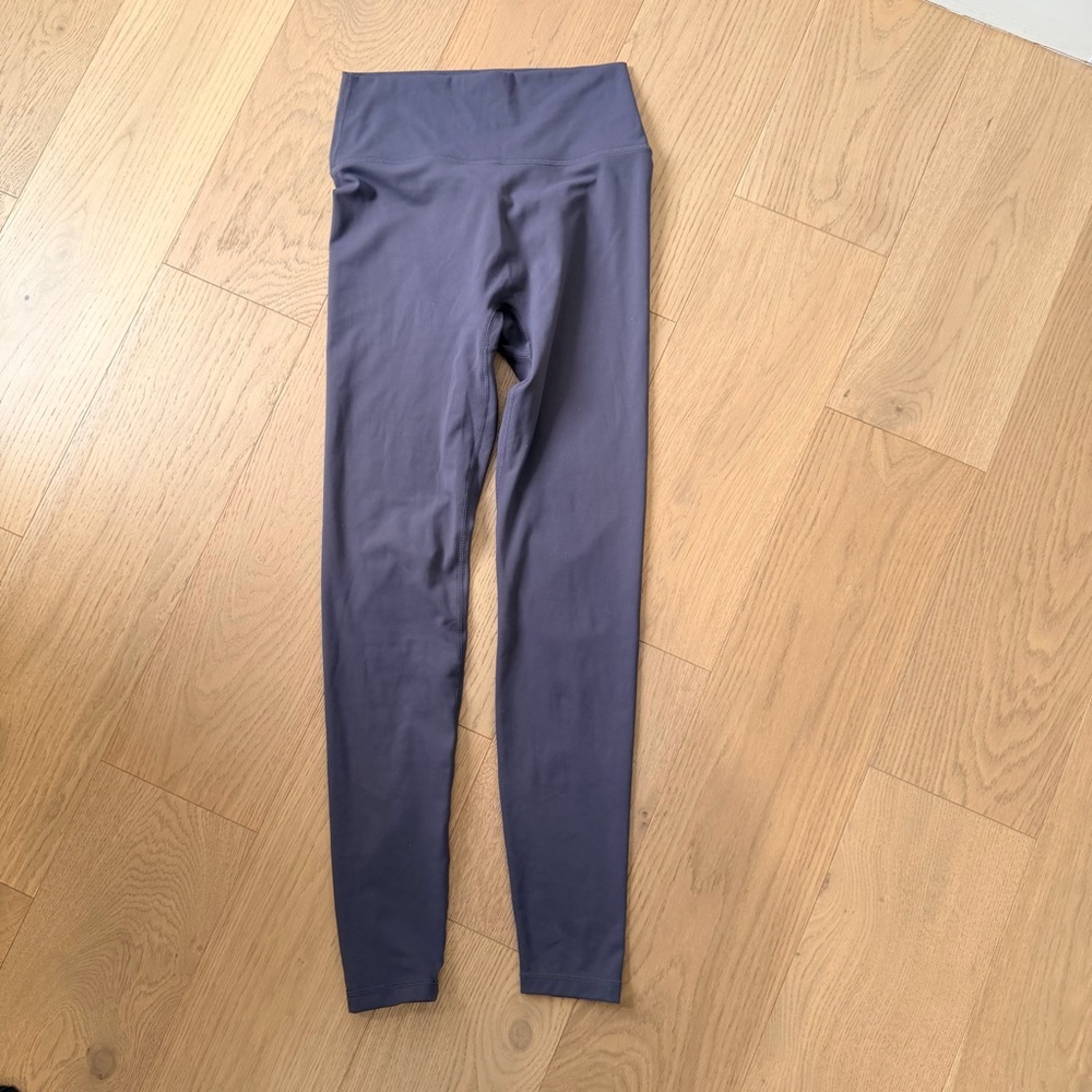 High-Waisted gray Leggings from Canadian company